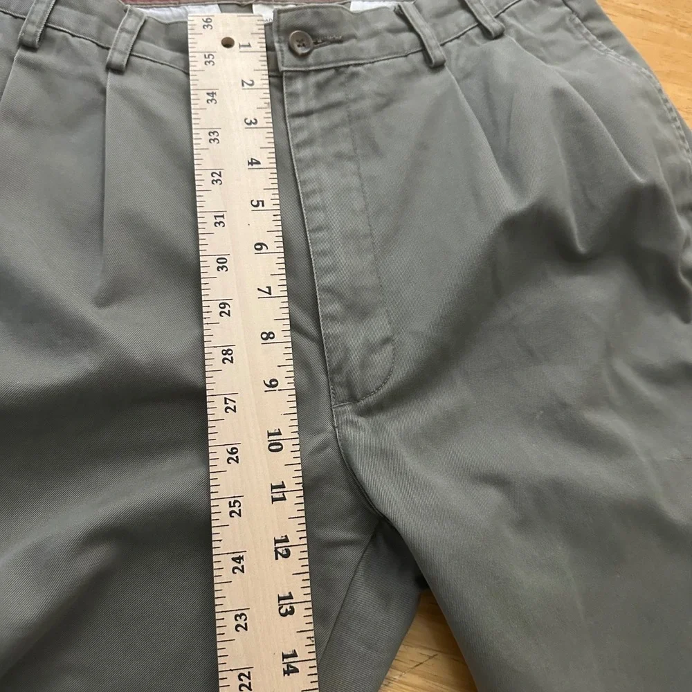 Banana Republic‎ Pleated Khaki Chino Pants Mens 33x30 Casual Everyday Gorpcore